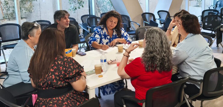 Imagen de trabajo en la mesa